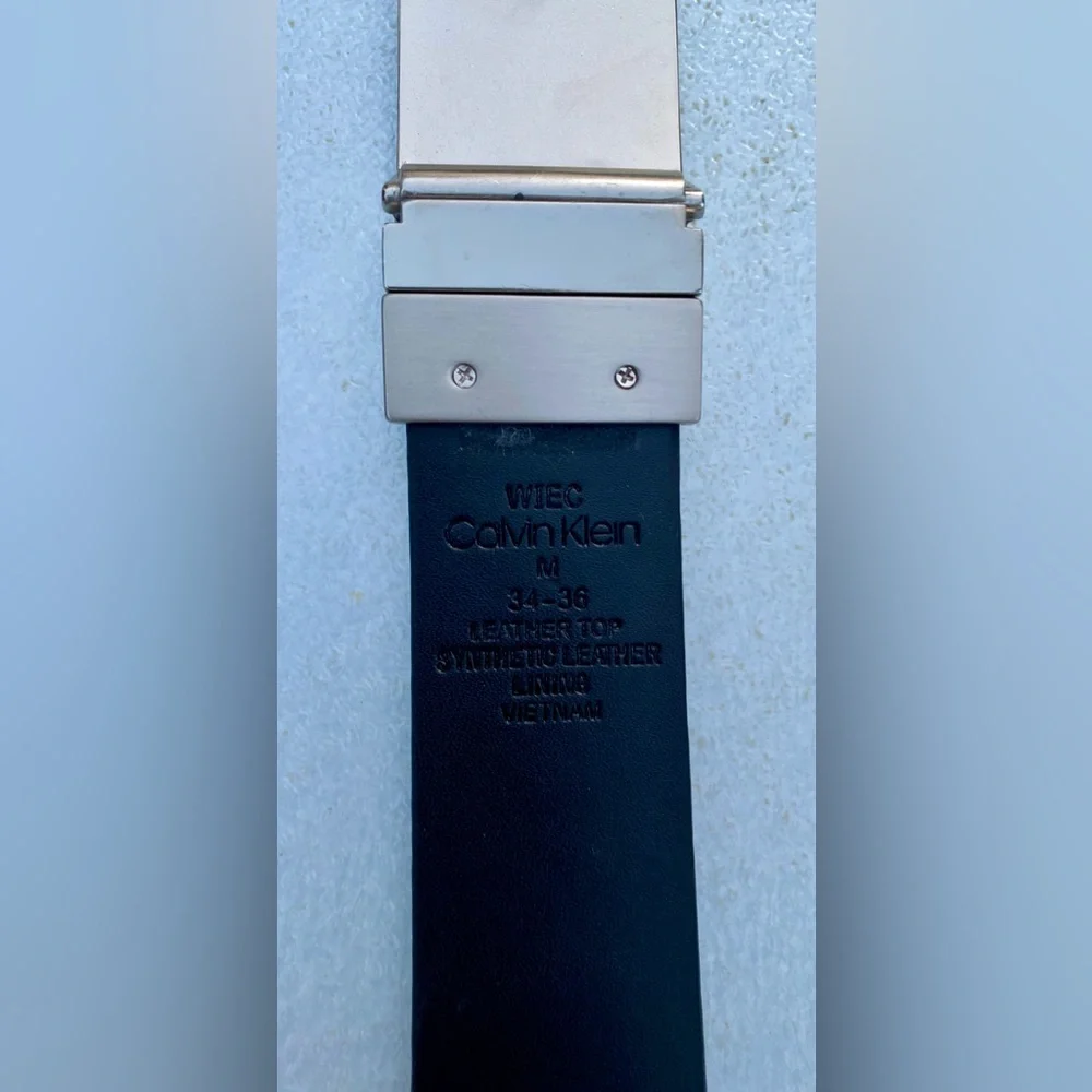 Calvin Klein Men's Textured Reversible Buckle Belt Size 34-36 - Picture 11 of 17